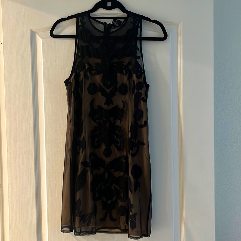 Forever 21 Brand New Dress! Beautiful never worn a/tags! Black lace, tan lining